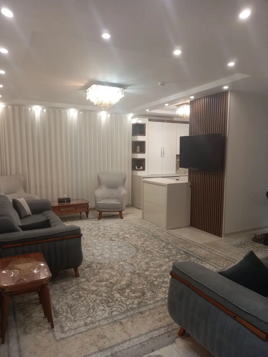 اپارتمان ۸۰ متری جولان