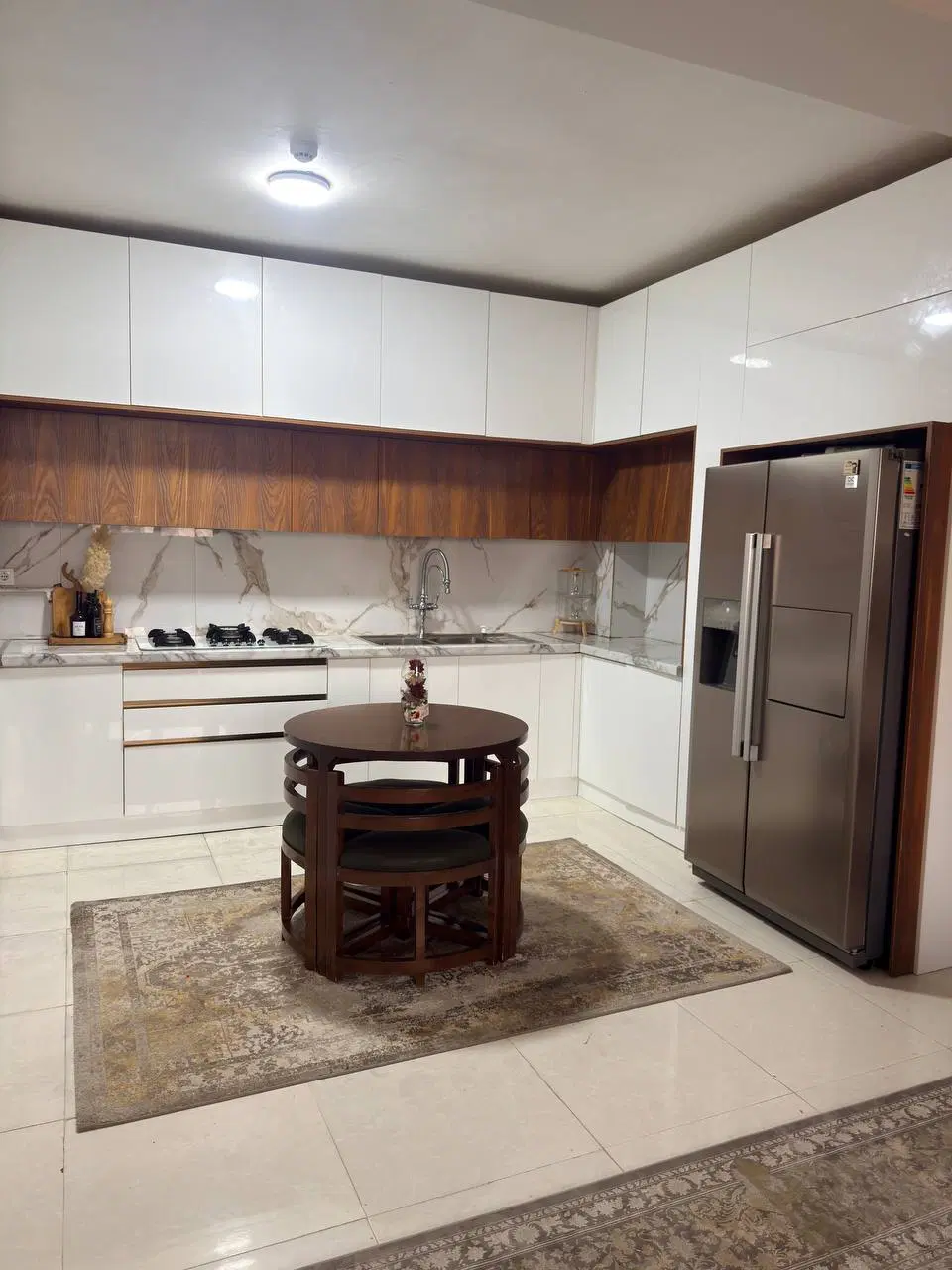 آپارتمان خ دانشگاه*تاپ لوکیشن