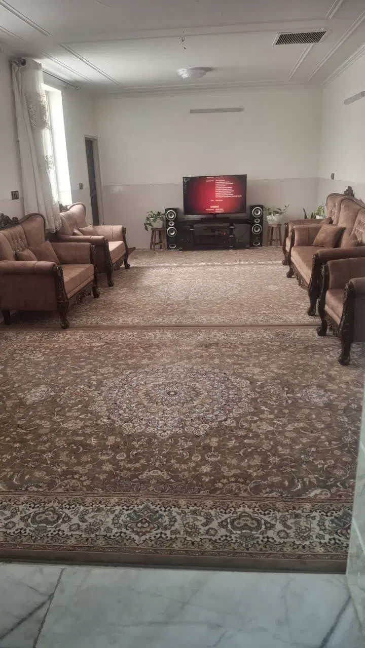 فروش یک باب منزل مسکونی قیمت مناسب