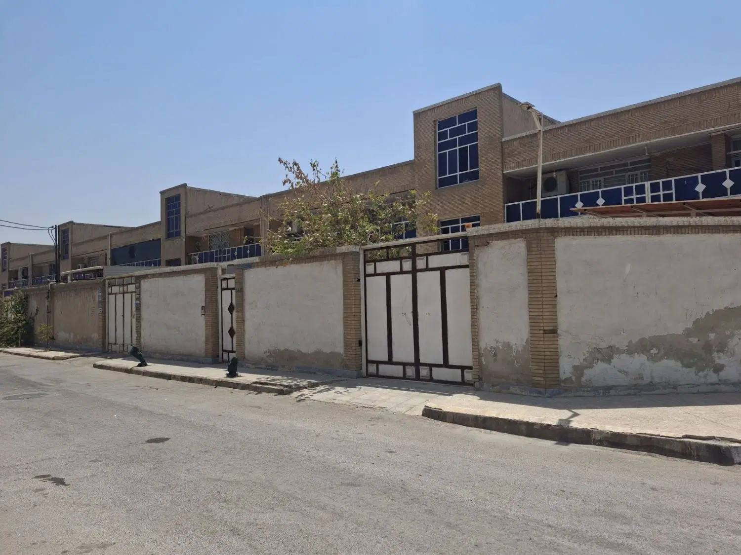 خانه در مهدیس