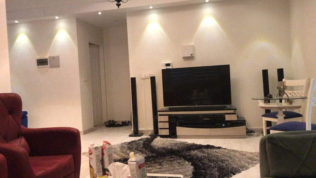 نیاز به همخونه موجه ،خونه دارم (سعادت اباد)