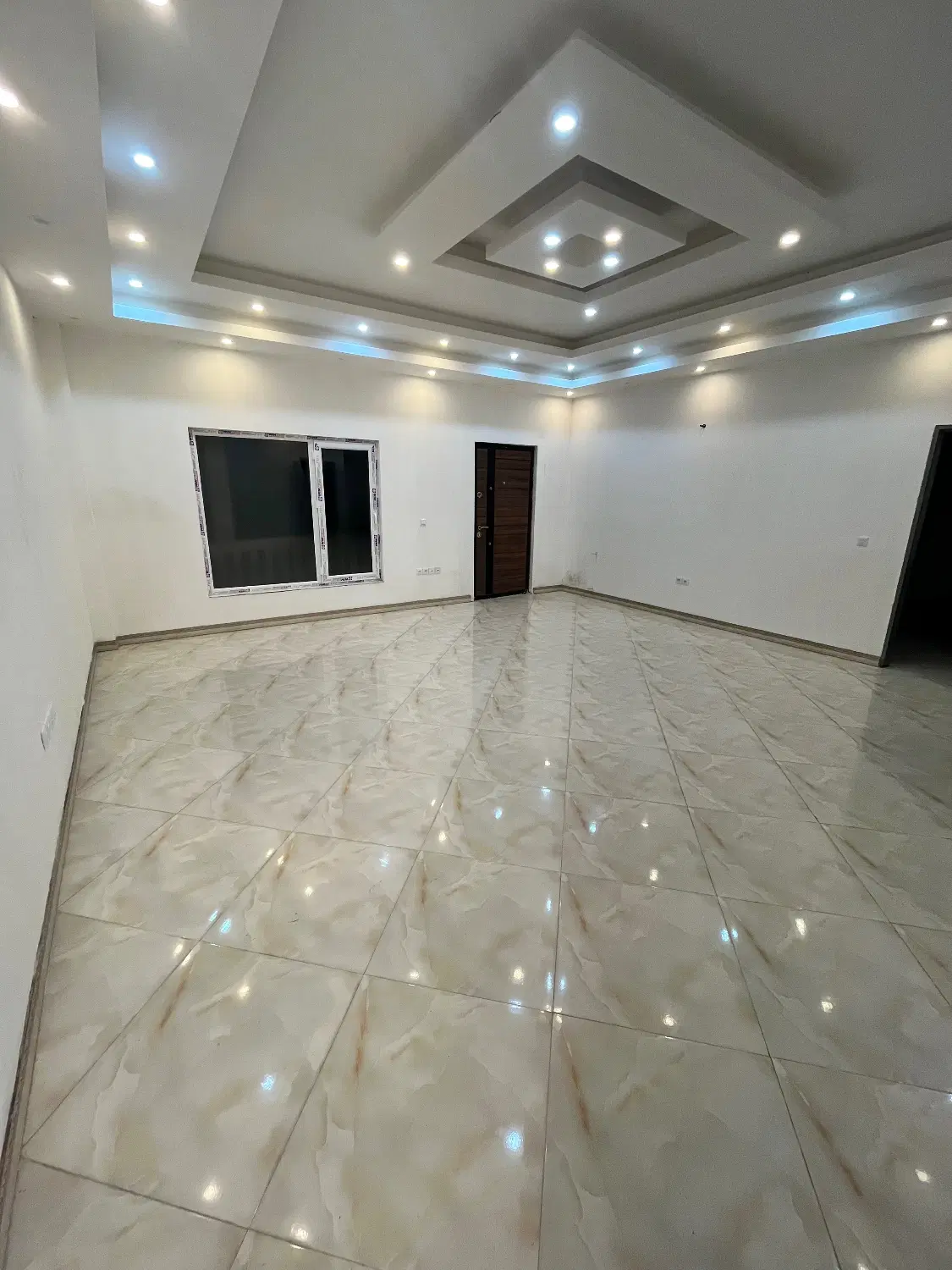 ویلا چالوس دوبلکس خیابان طالقانی رینگ ۴۵ متری