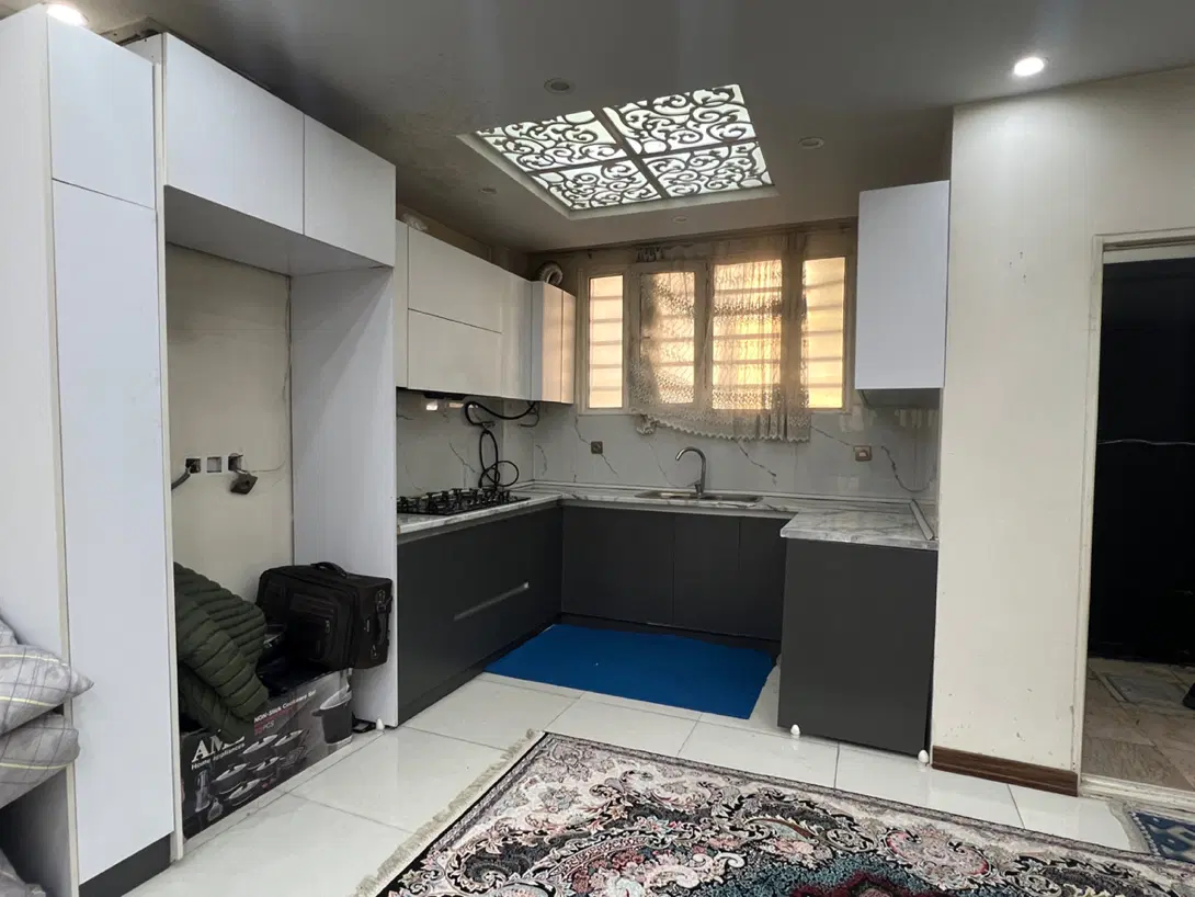 دوبلکس غرق نور