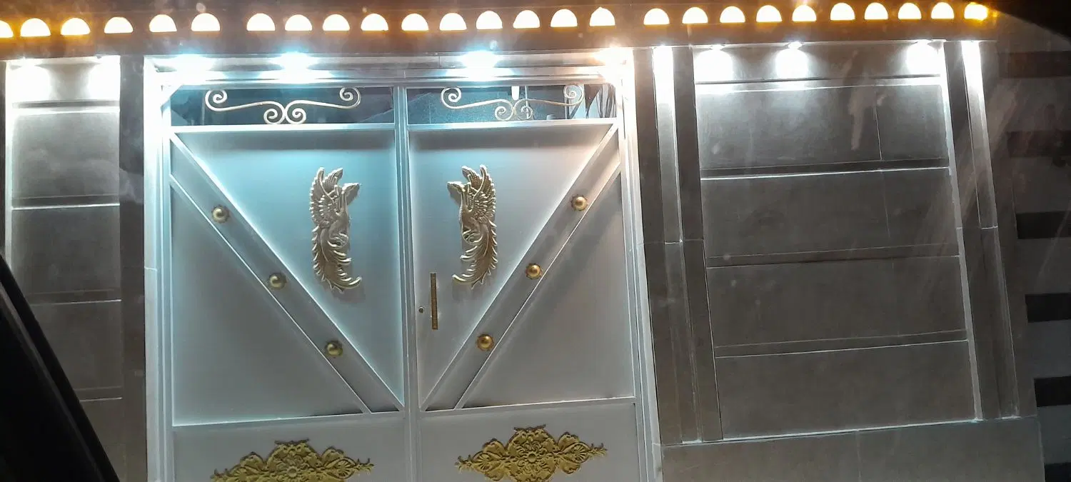 با سلام یک باب منزل خانه ویلایی برای فروش