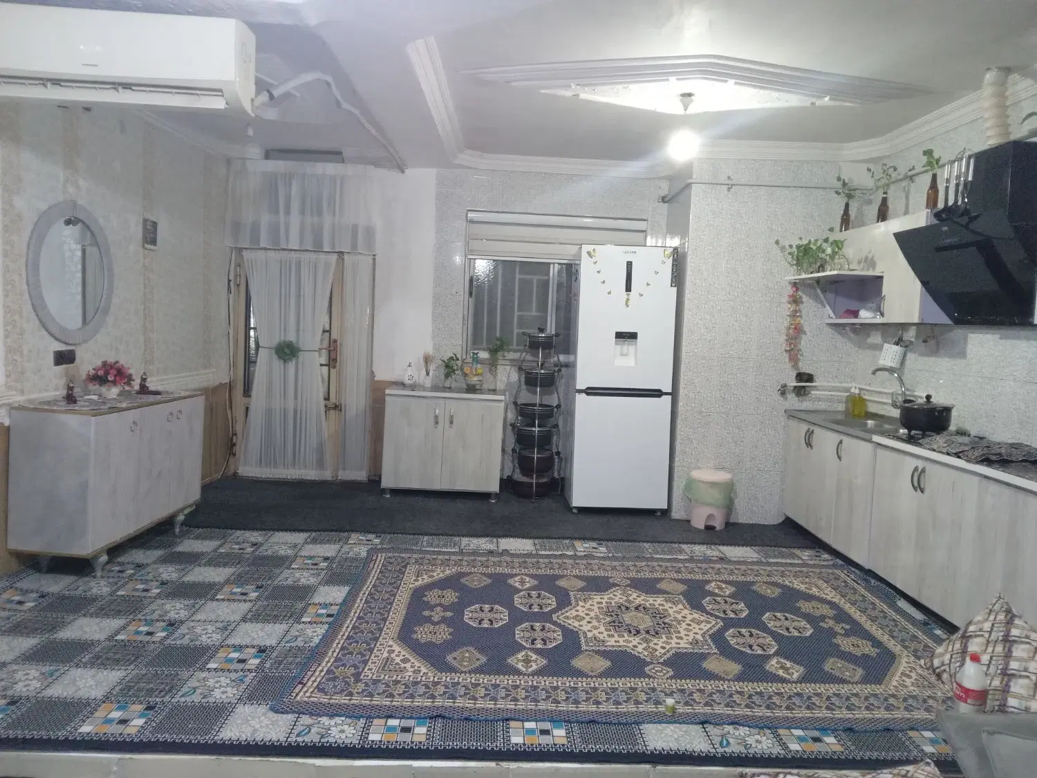 خانه دوطبقه درخیابان پایگاه ولایت ۱۸