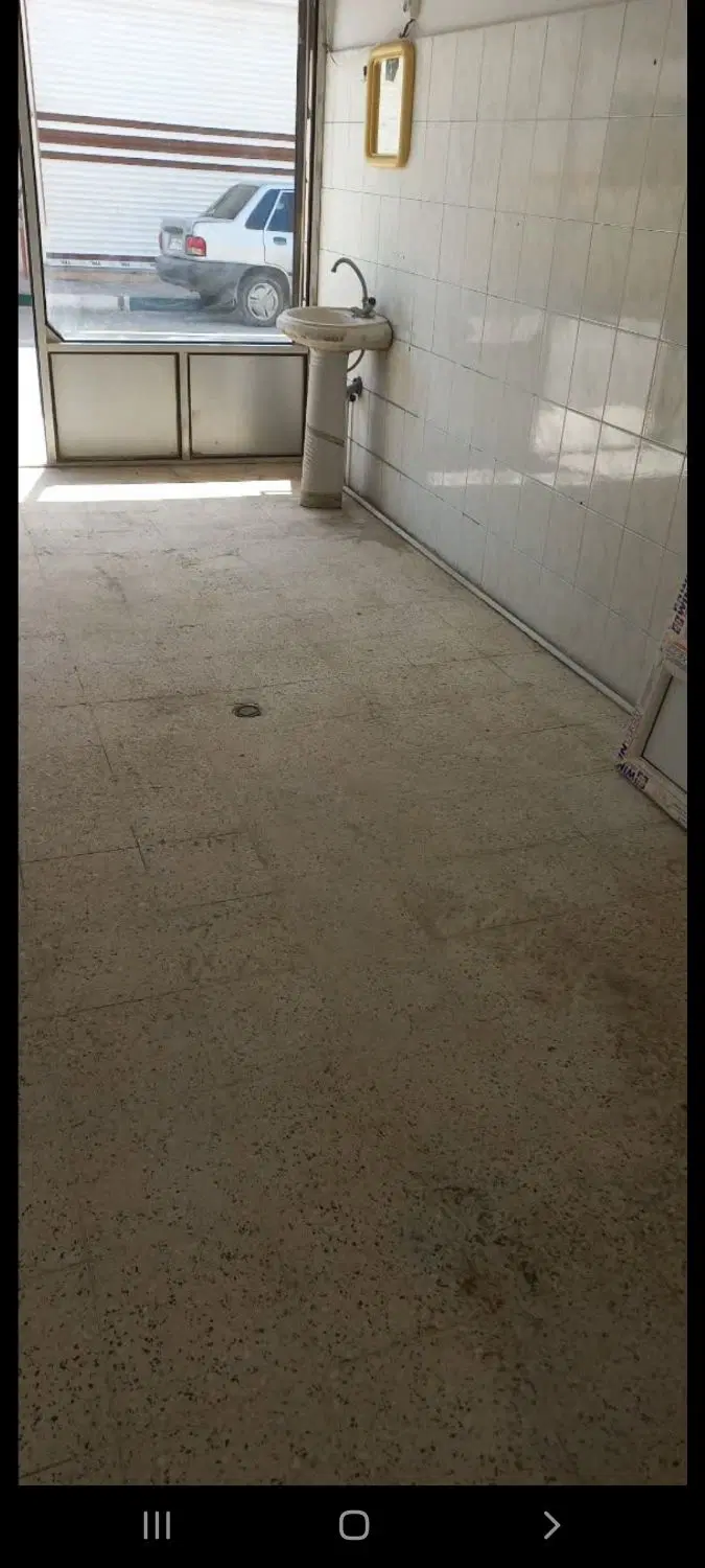یک باب مغازه به متراژ ۲۰ دارای انشعابات کامل