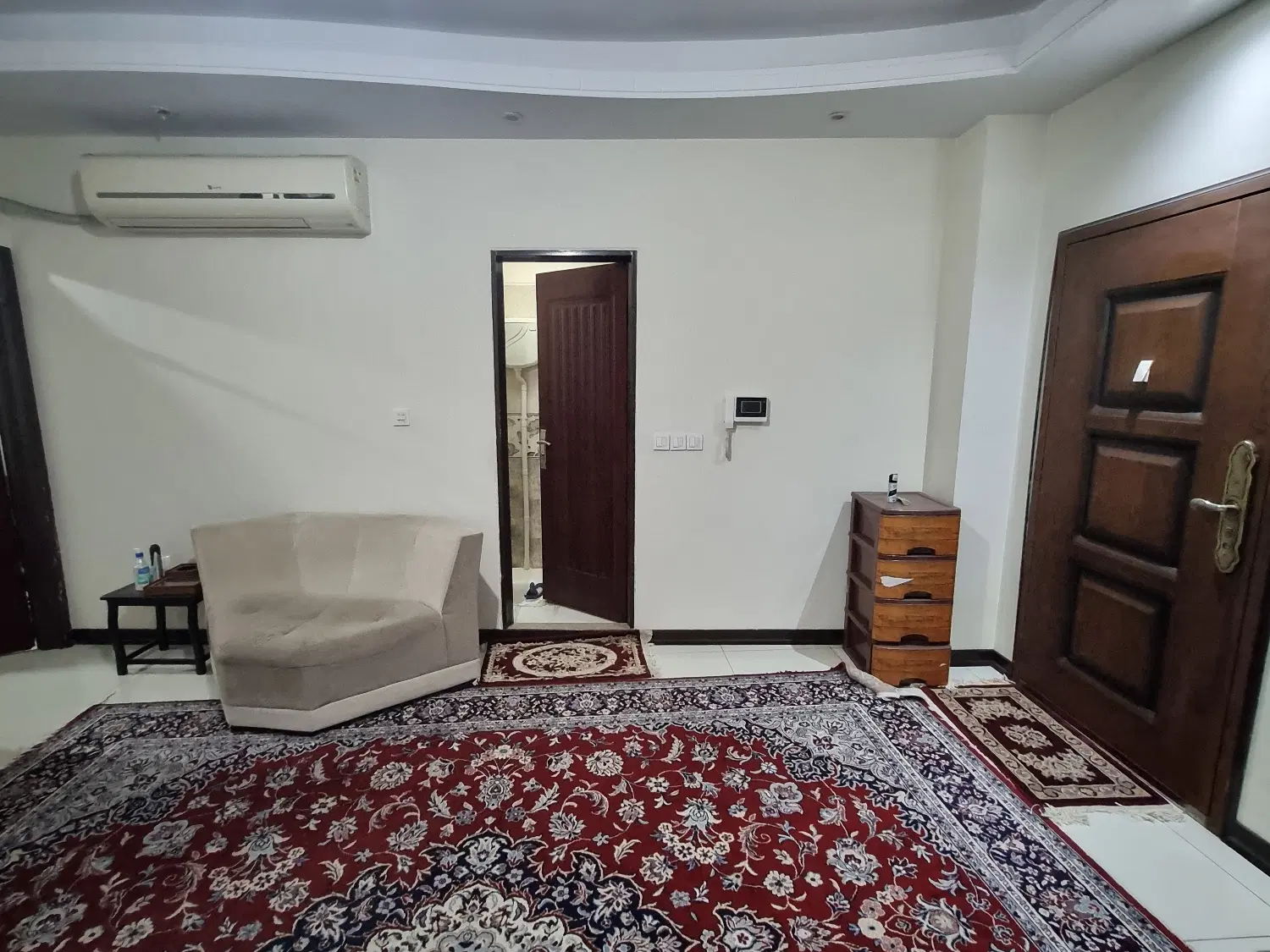 اجاره ۵۰ متری