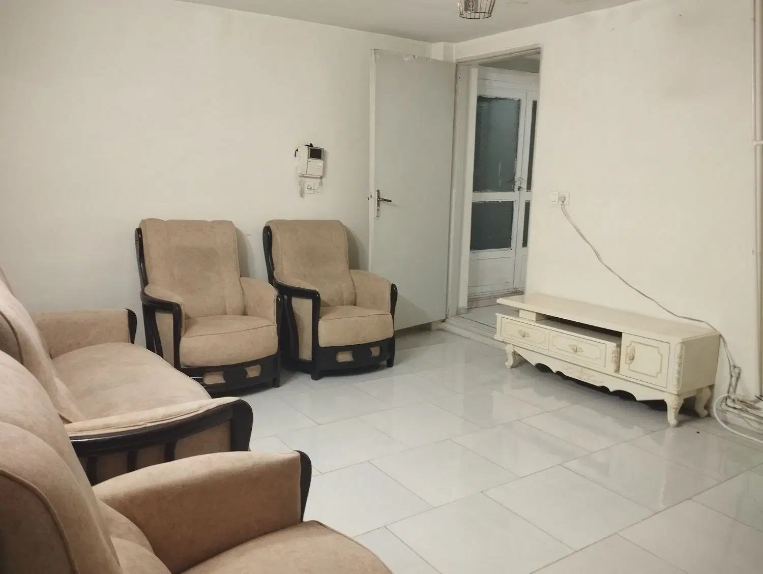 خونه فلت  ۵۰متری مبله در بهترین لوکیشن گوهردشت
