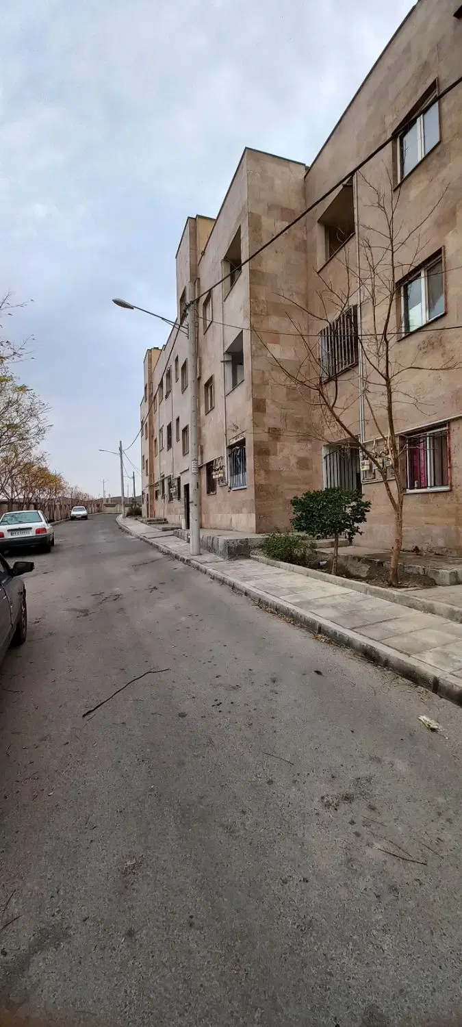 فاز ۵ شمال ماهان البرز ۷۰ متر دوخواب