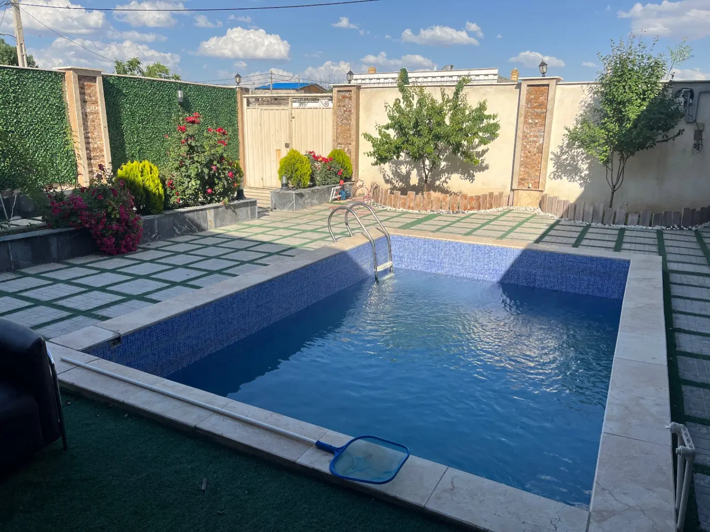 اجاره ویلا استخردار (کورانه)