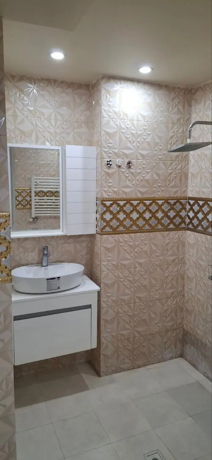 اپارتمان ۱۱۰ متری دو خواب نوساز
