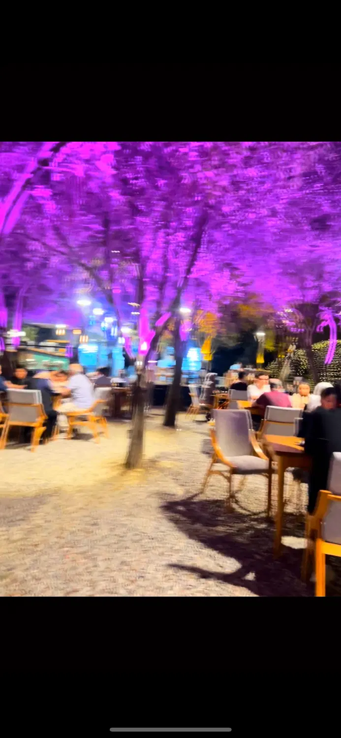 اجاره لاین صبحانه (باغ رستوران زیتون)۲۵۰۰متر