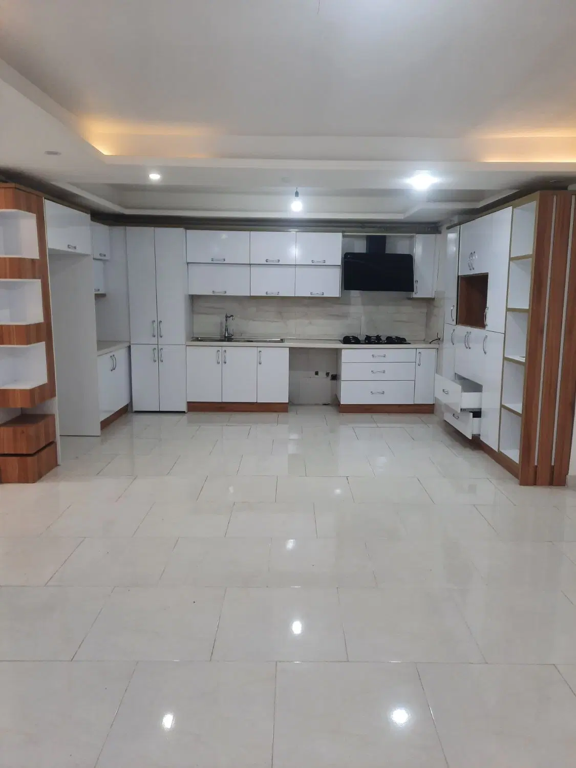 رهن اپارتمان احمدزاده استقلال