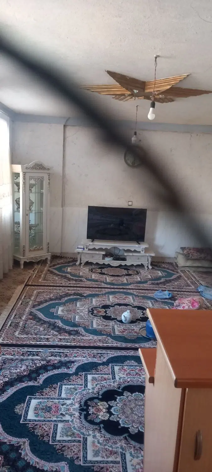 آپارتمان۸۵متر_پشت ترمینال_طبقه سوم_۲خ_املاک پرهام
