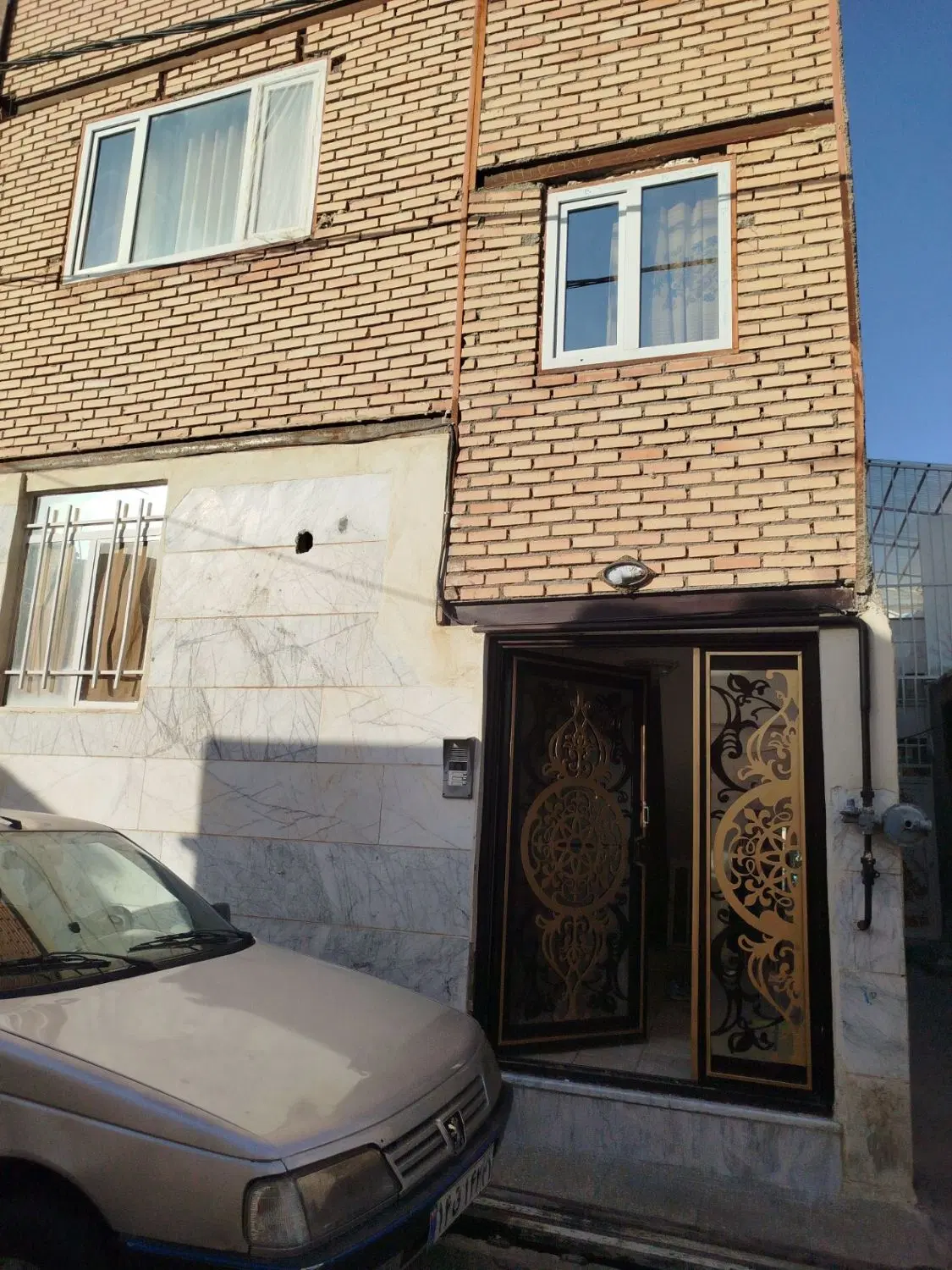 خانه ۳طبقه ۱۱۴ متر