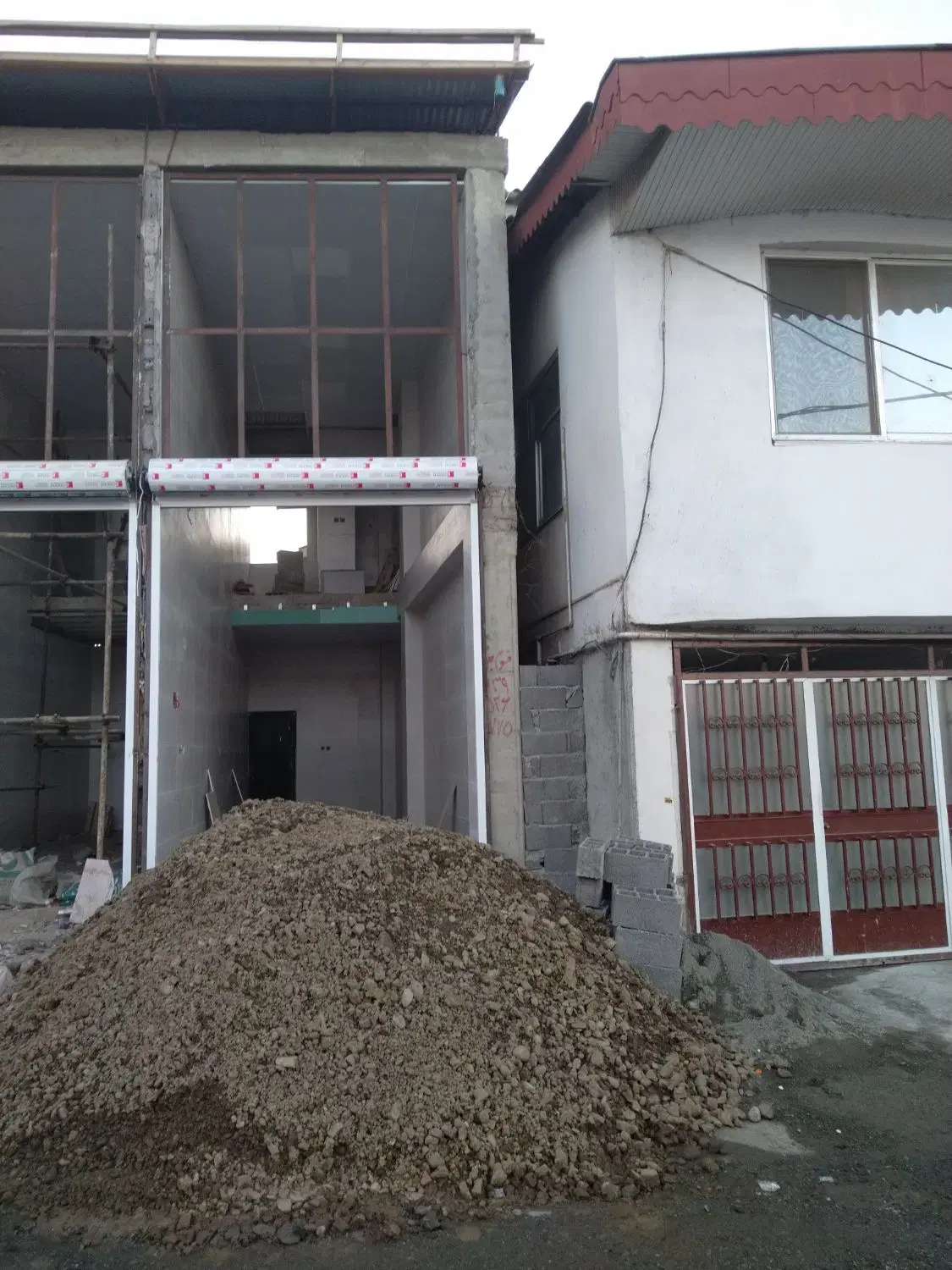 فروش مغازه اول خیابان جامی .
