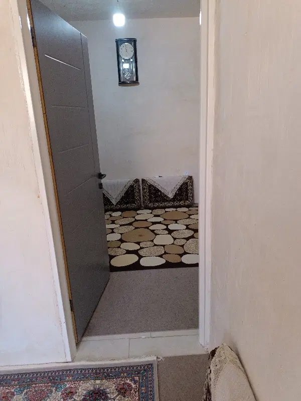 یک واحد ۷۰متری در سورازه