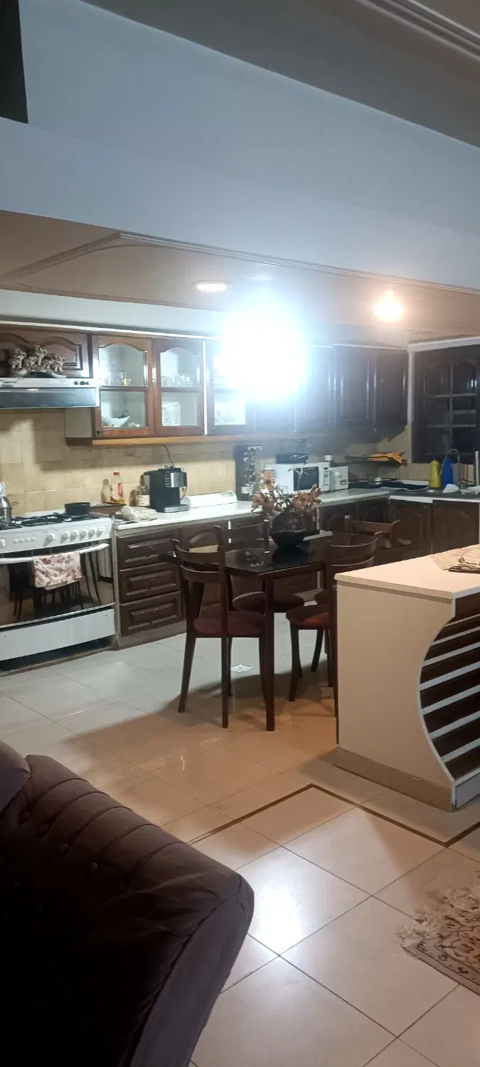 فروش یا معاوضه آپارتمان سه خوابه آبشار اول