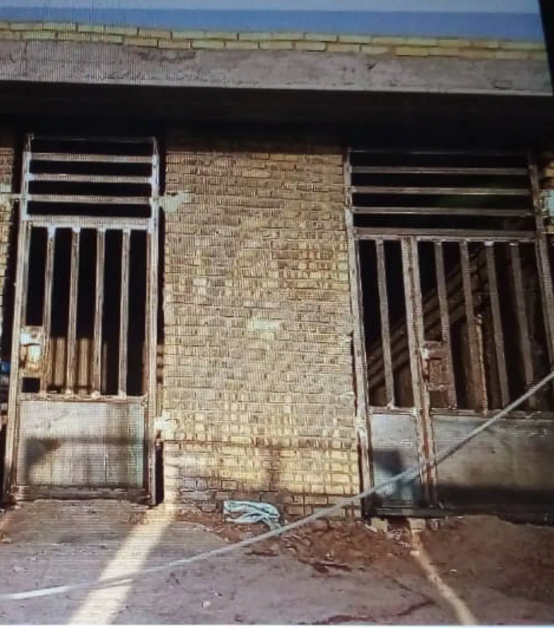 خانه نوساز تیرچه 210متر کوی سادات