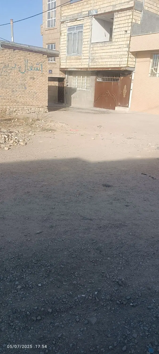 زمین 80 متری دوبر