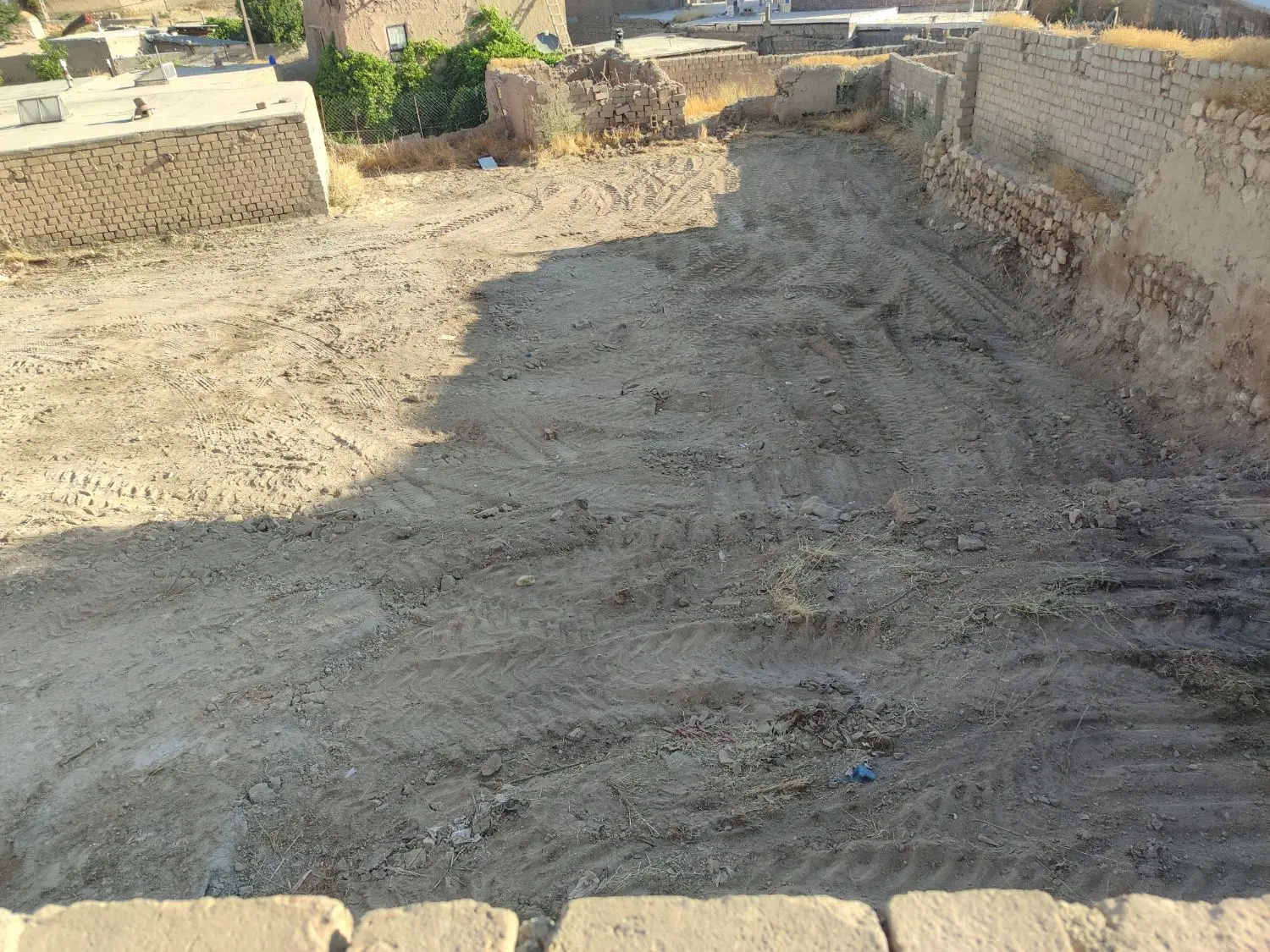 فروش حیاط ۵۶۵ متری روستای شیخلر