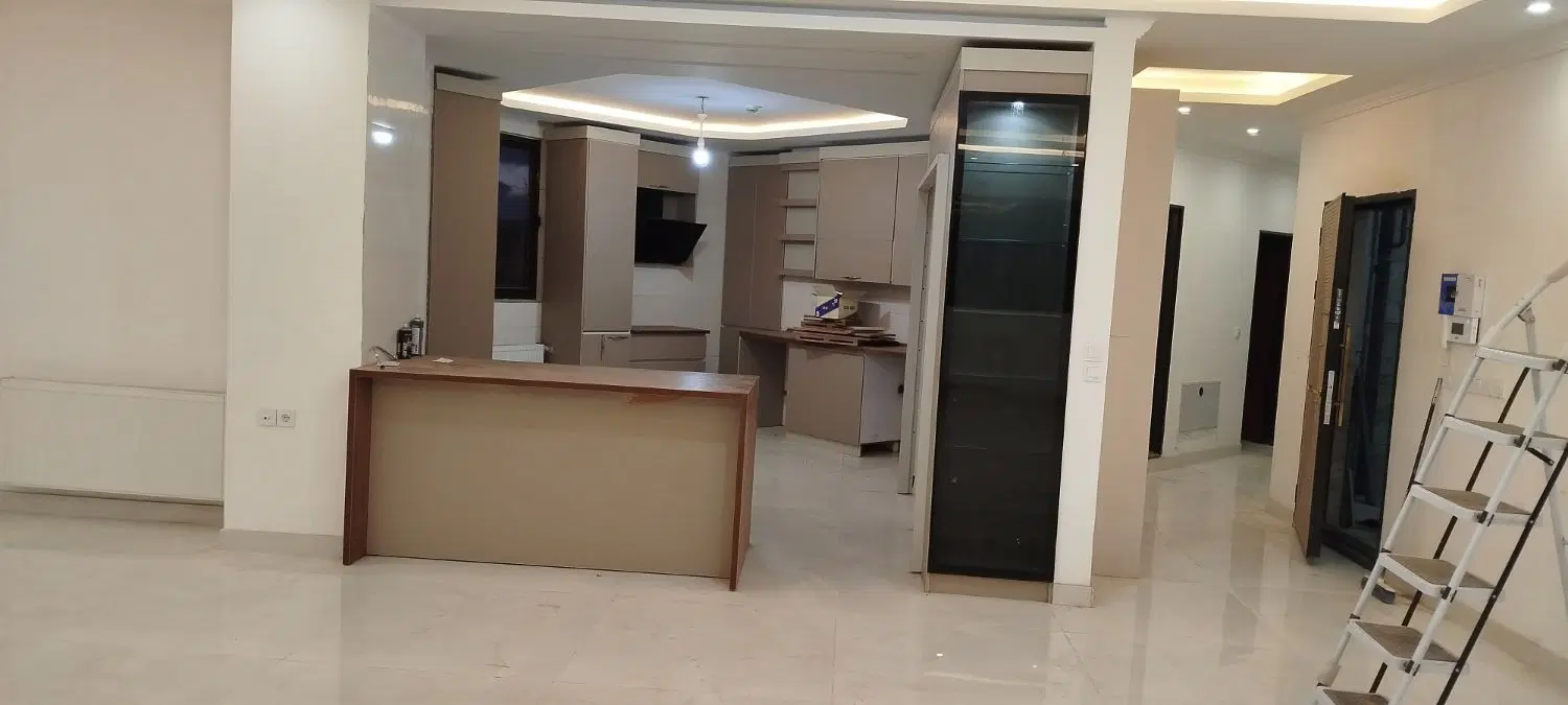 آپارتمان تک واحده برمیلانی سه نبش دواسانسور