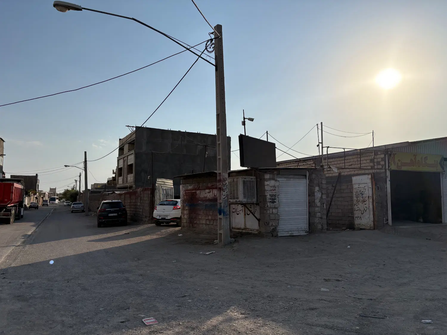 اجاره ۶۵۰ متر‌ زمین تجاری، برِ کمربندی سیرجان