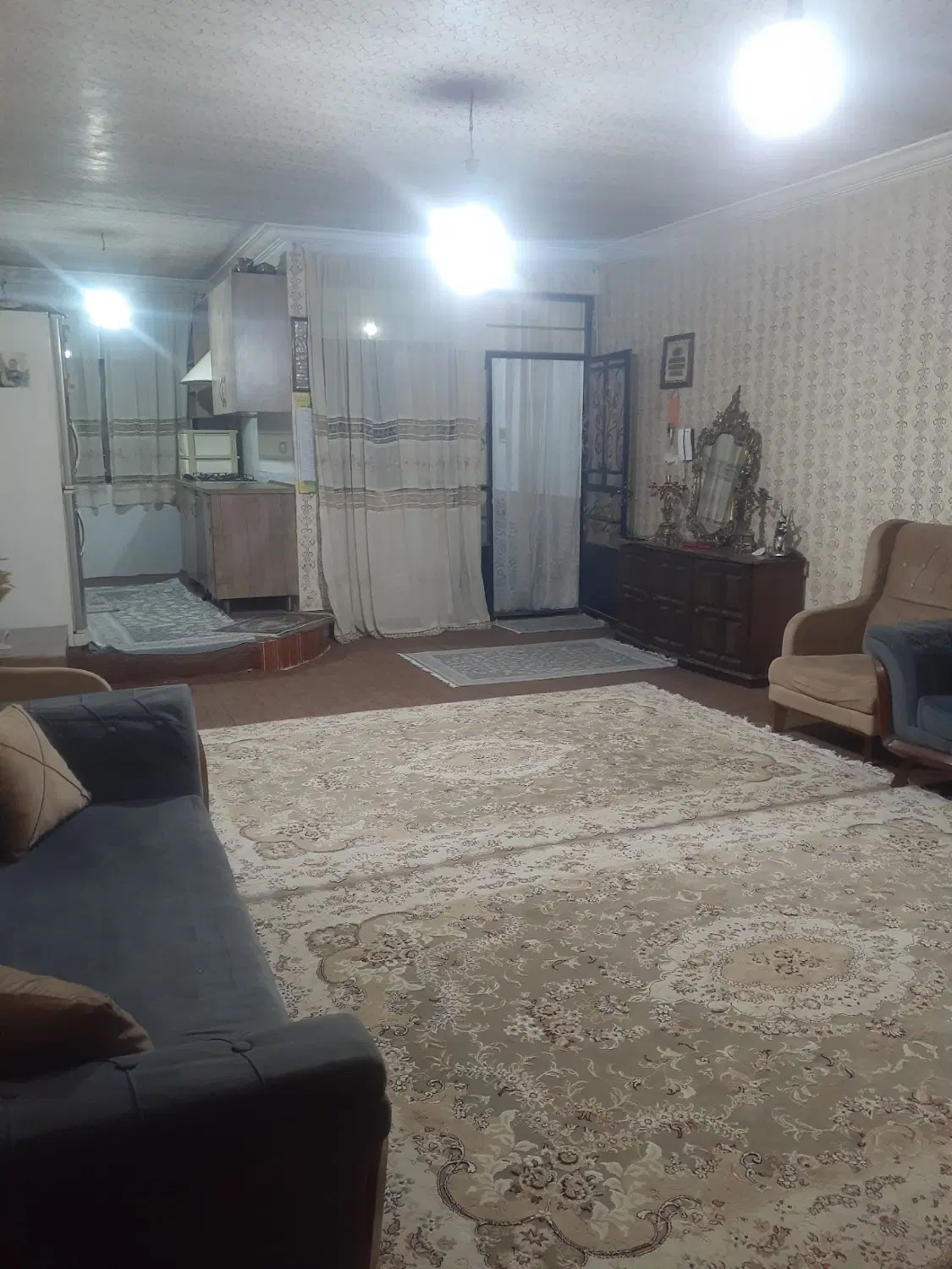 خانه ویلایی در تاکستان خ شهید خیراله