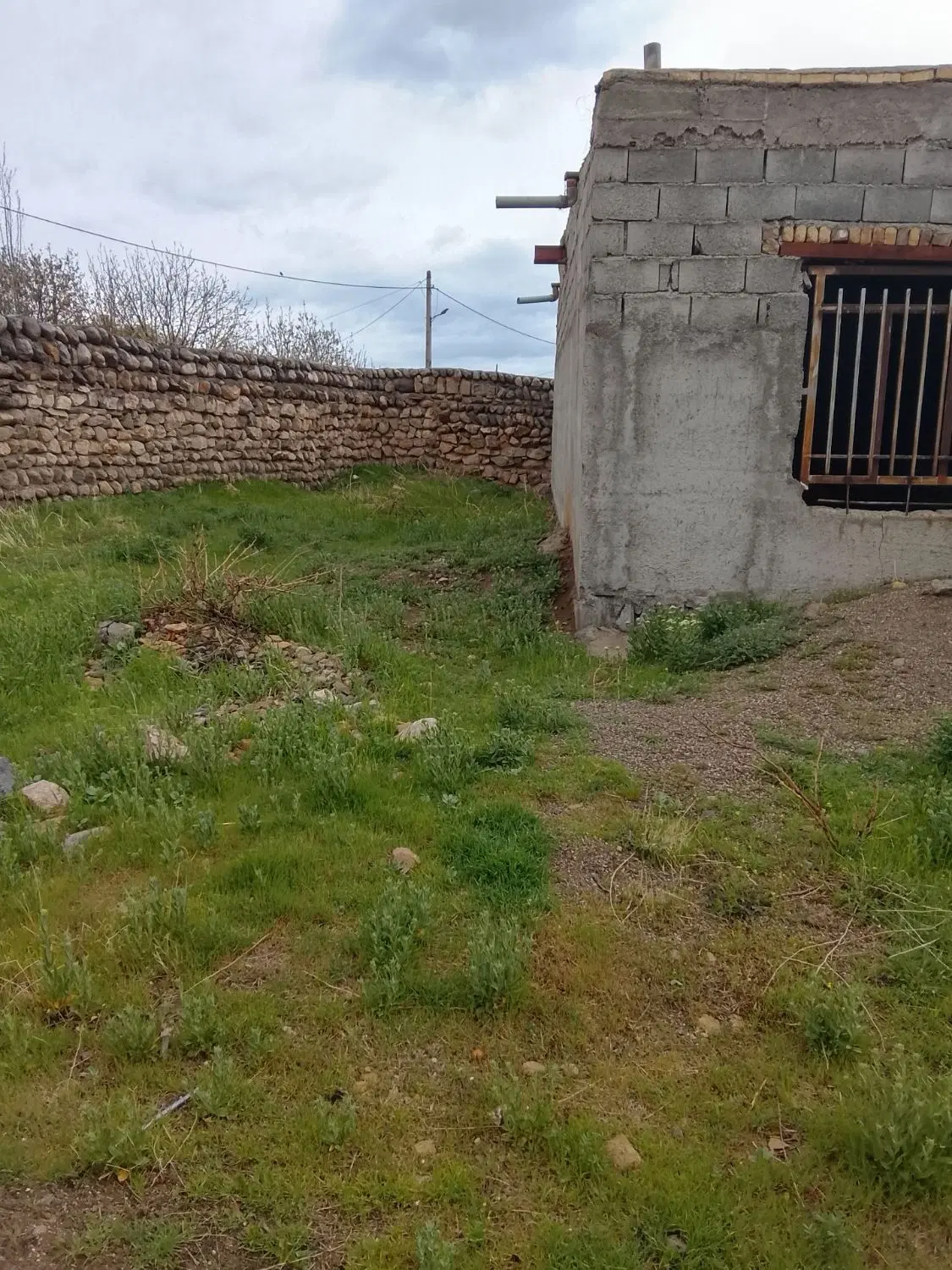 فروش خانه نیمه ساخت ویلایی روستای طیان