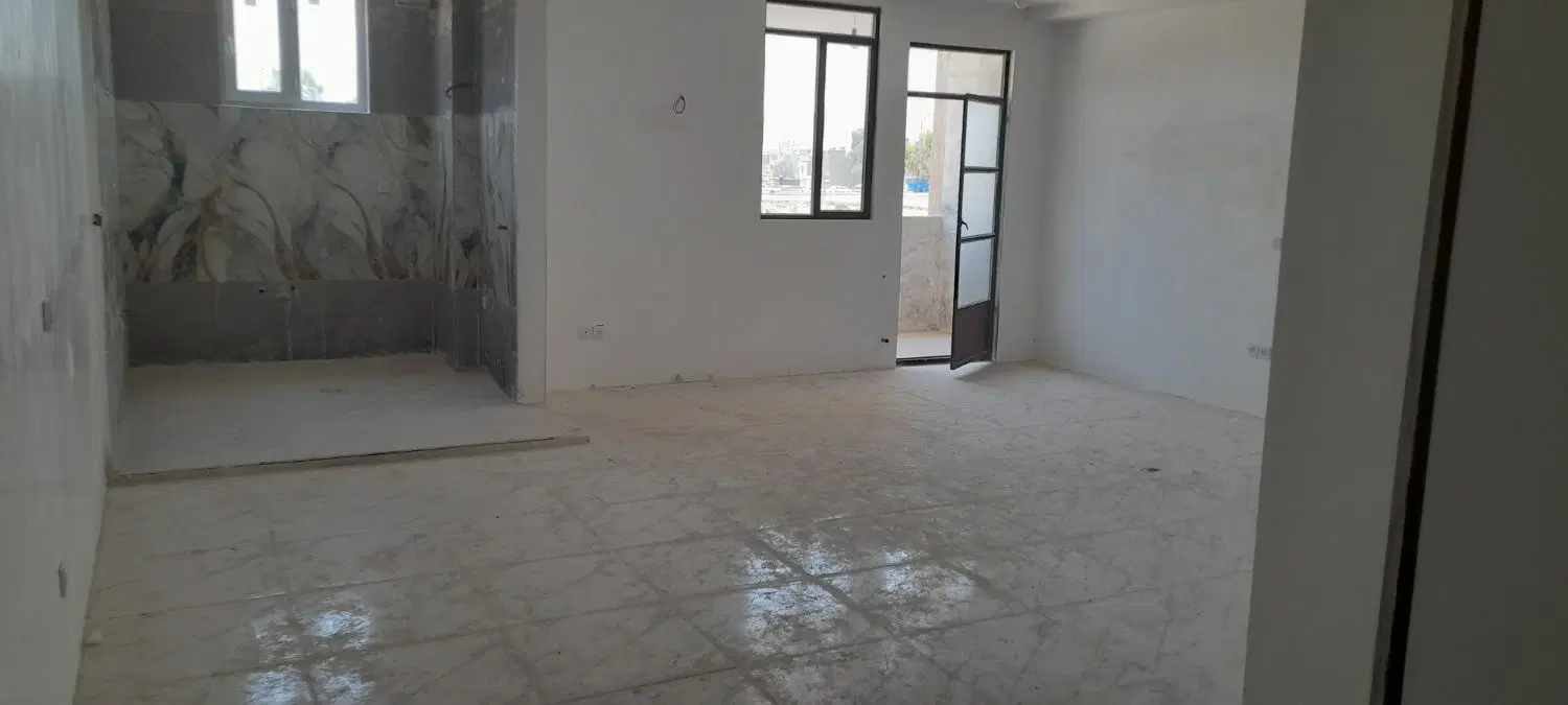 اپارتمان خوش نقشه نورگیر عالی