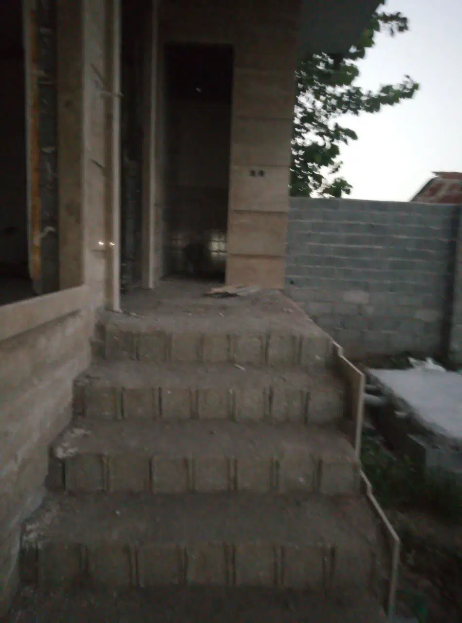 دو خانه ویلایی درحال ساخت