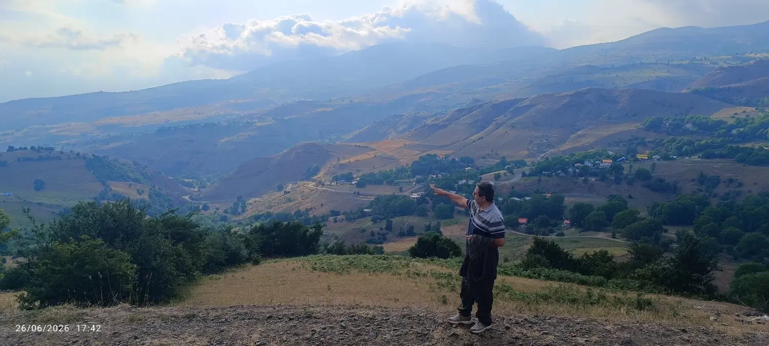دو هکتار زمین کشاورزی درروستای  چره