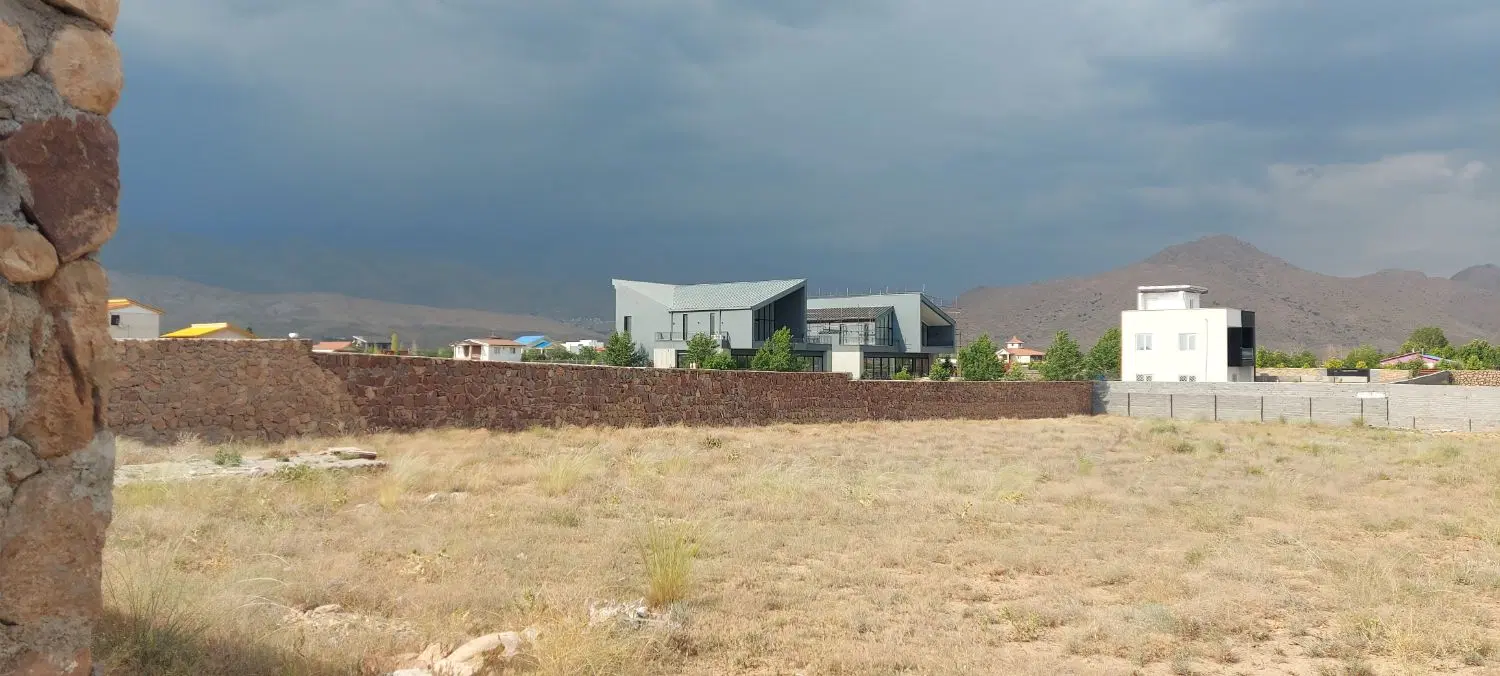 زمین ویلایی با نامه جهاد و کنتور برق و گاز قانونی