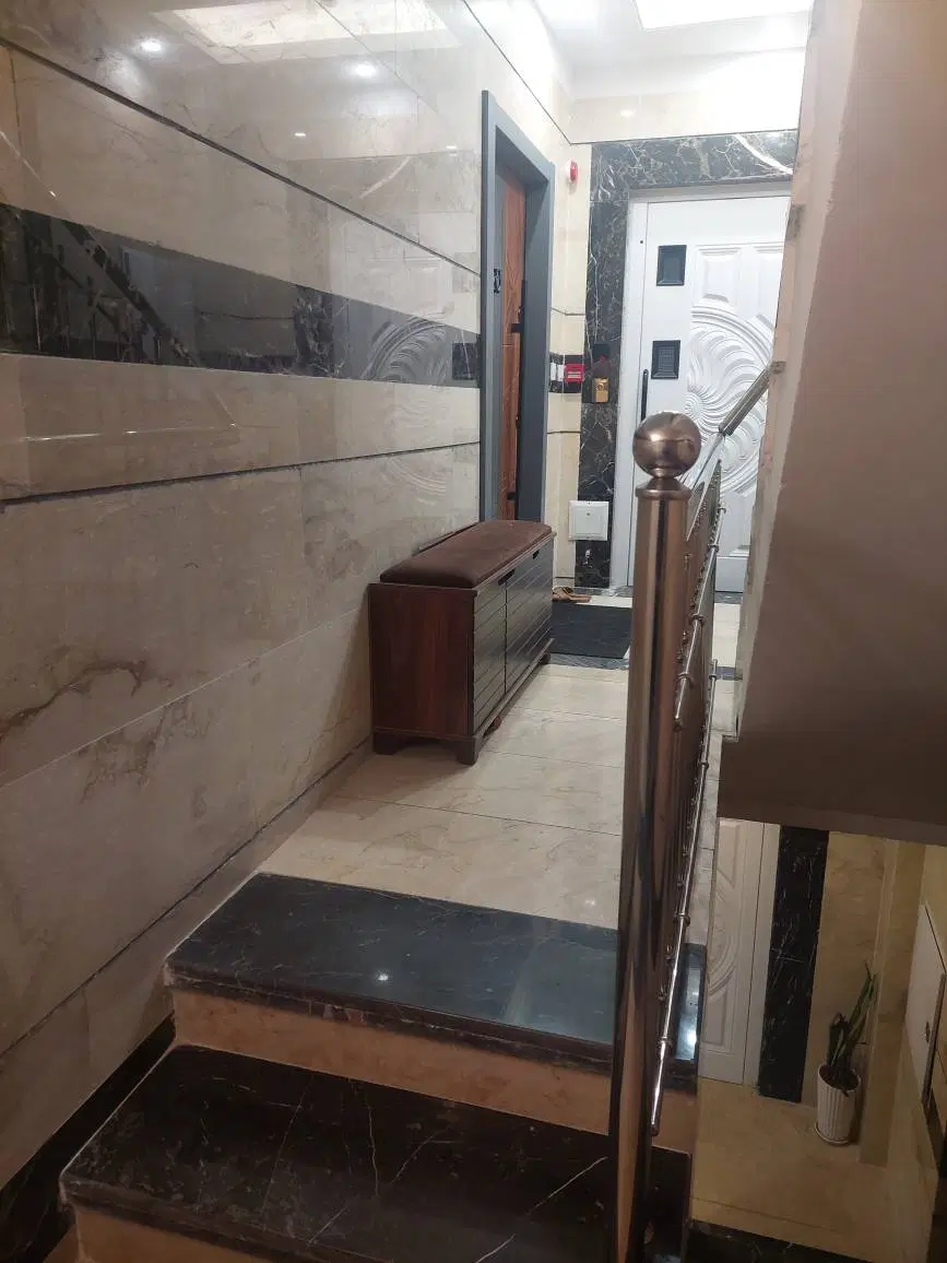 اپارتمان ۱۲۰ متری  تک واحدی