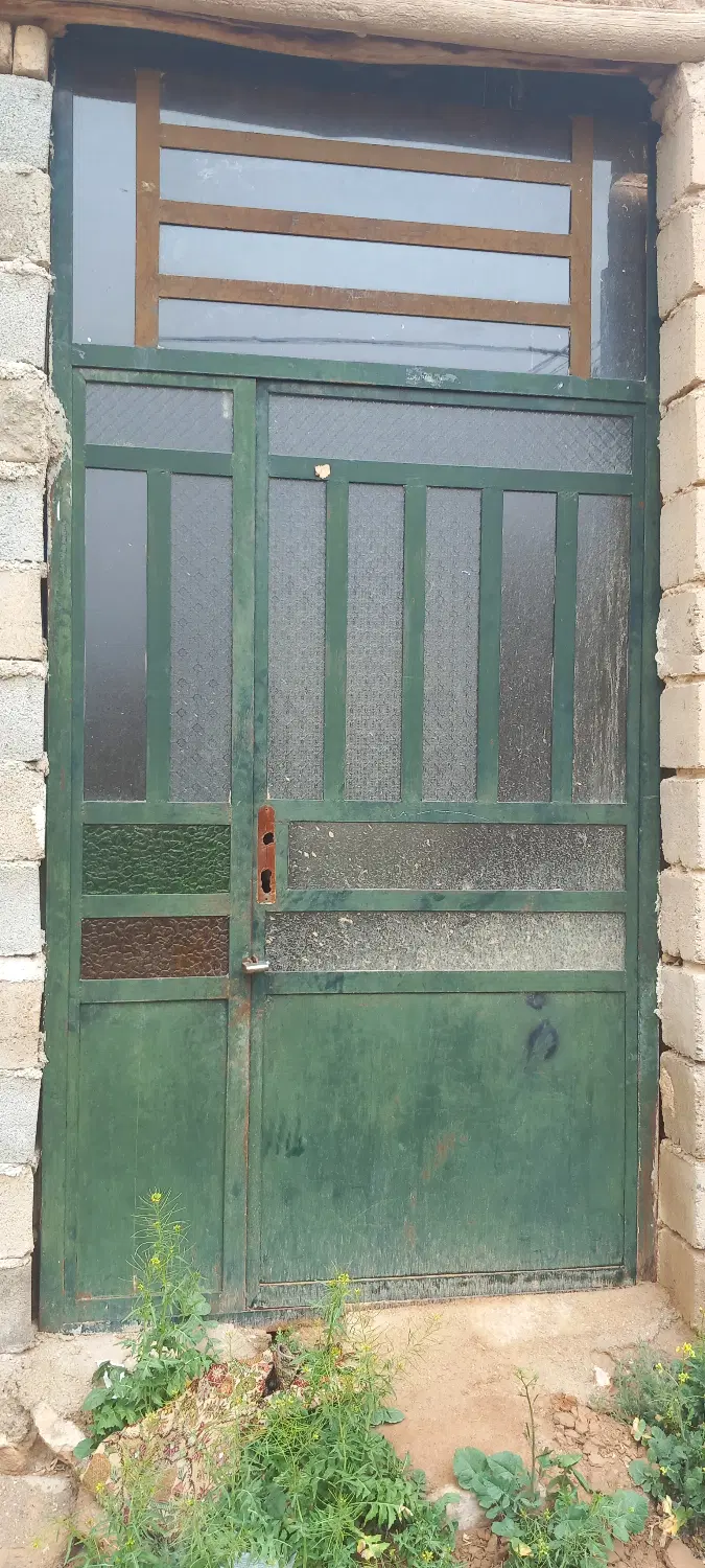 خانه(قدیمی)متراژ ۳۱۰متر امتیاز آب وبرق