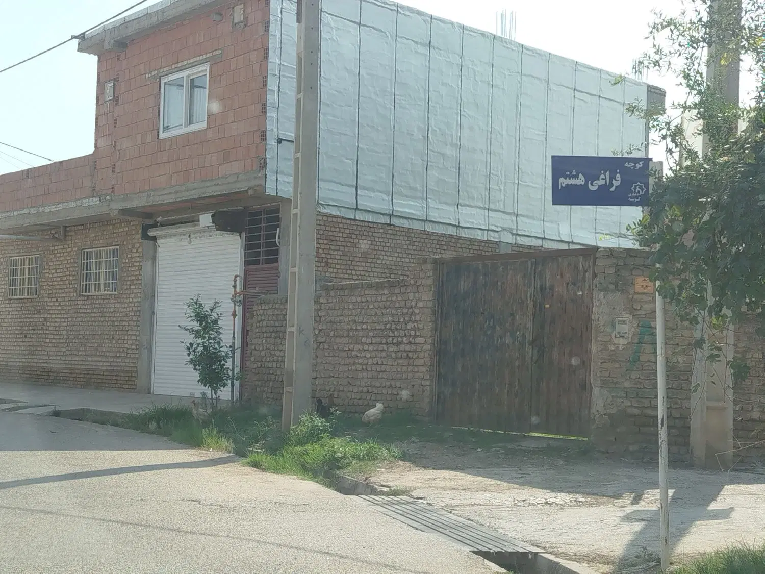 200 متر زمین مسکونی کاربری دار