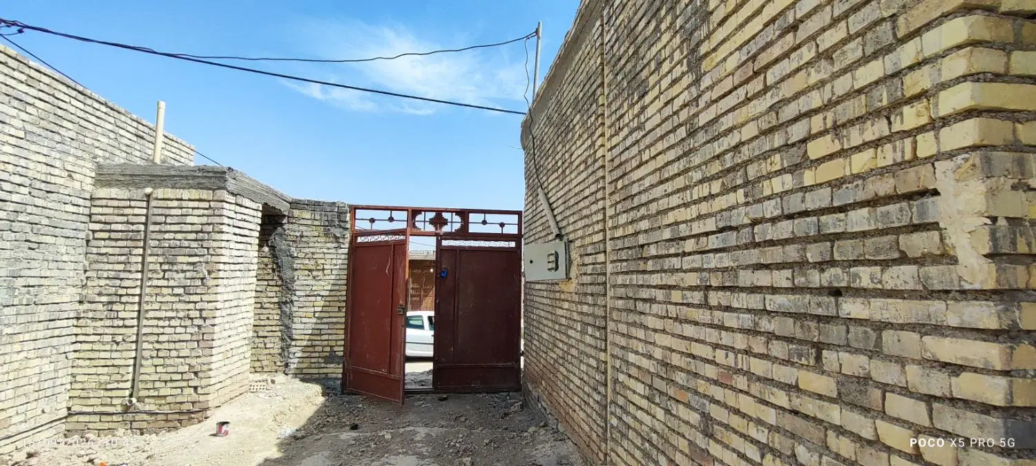 ملک به متراژ ۲۵۰متر خیابان 18متری کوت نواصر