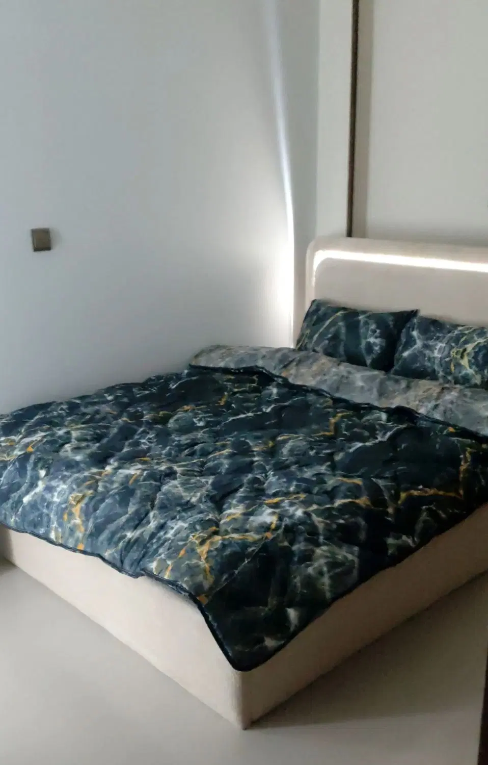 نیازمند همخونه خانم