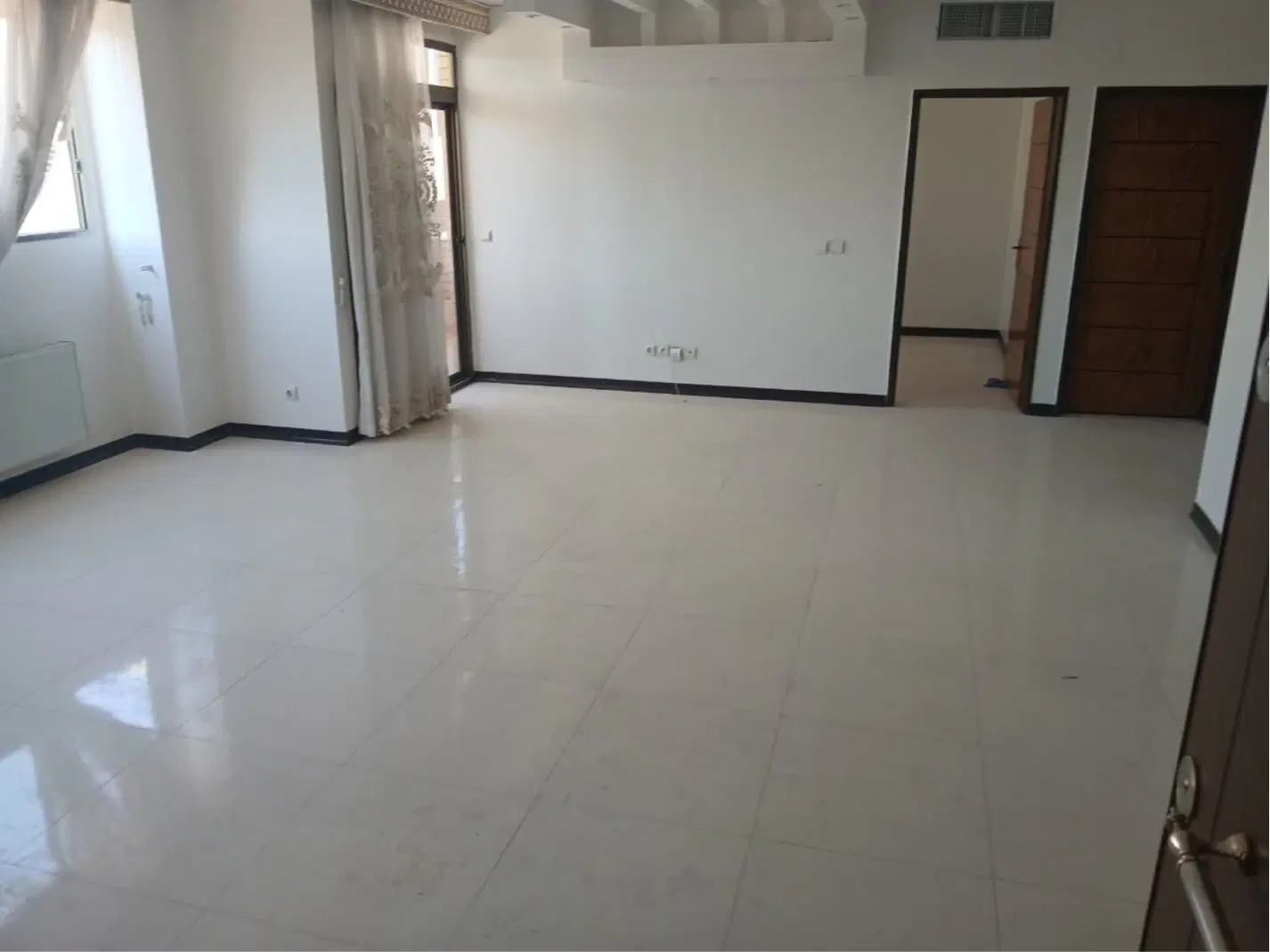رهن کامل واحد ۹۶ متری روشن شهر