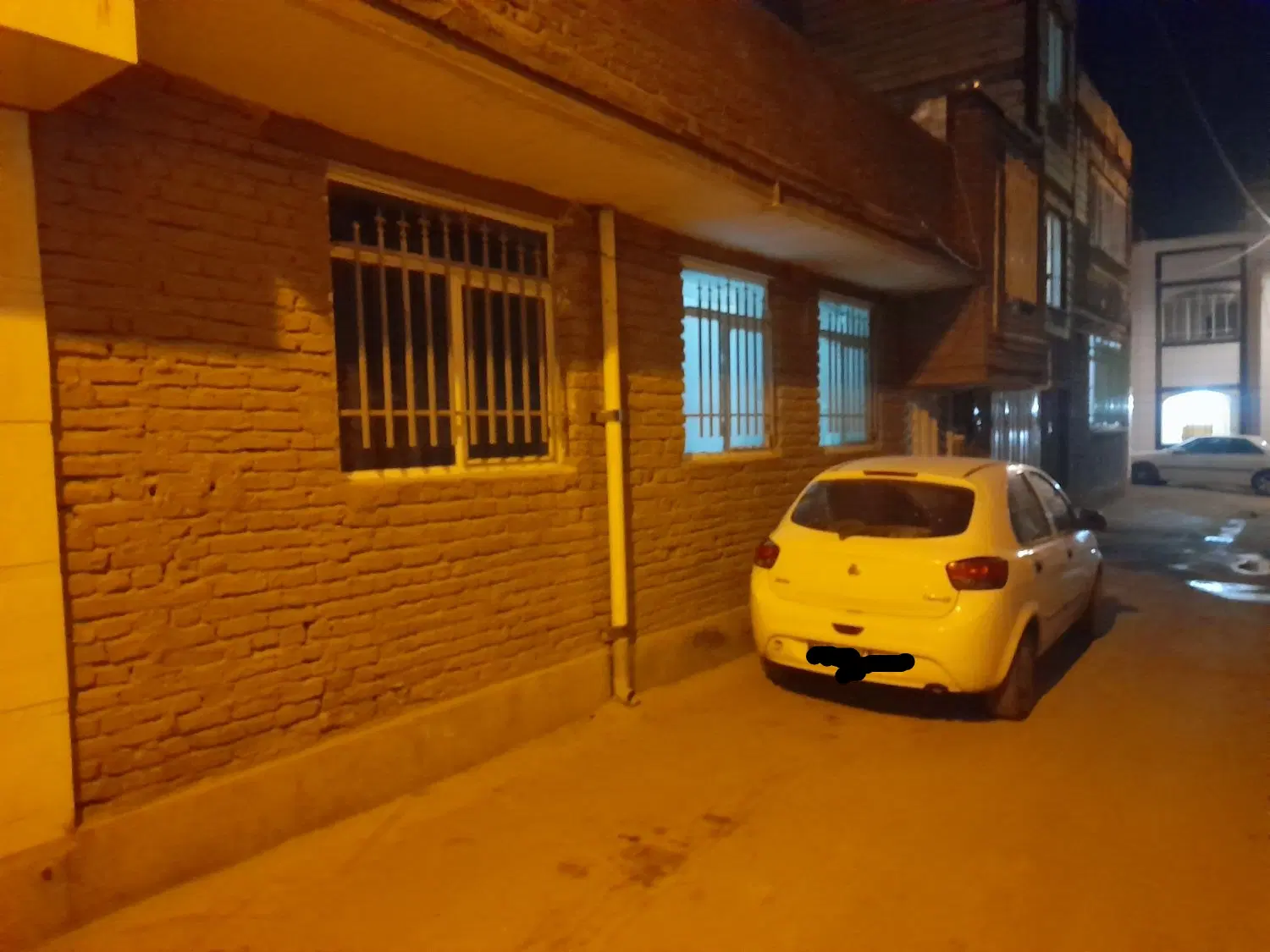 خانه دربست ۱۰۰متر شهرک مدنی
