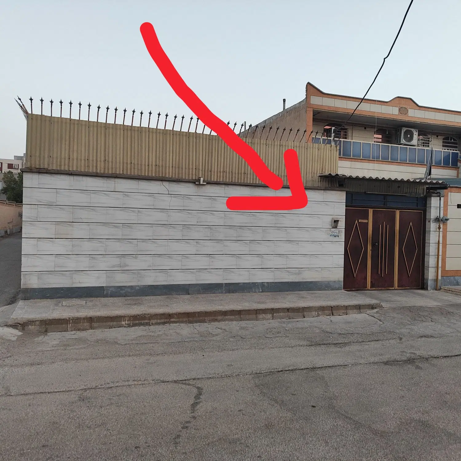 فروش منزل ویلایی ۲۲۰متری ۳خوابه کوی نبوت