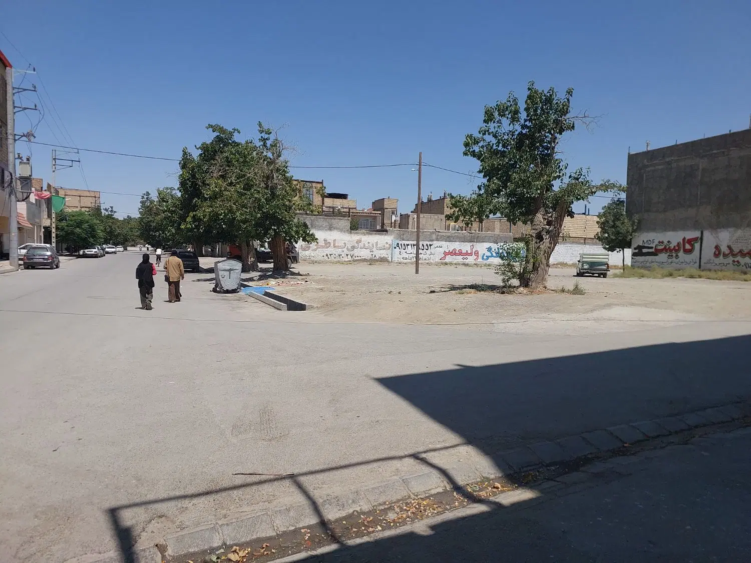 300متر زمین