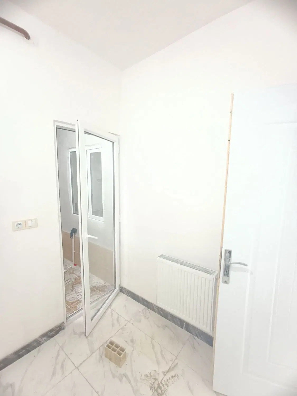 همکف استقامت دو خیابان دکترحکیم زاده داخل کوچه