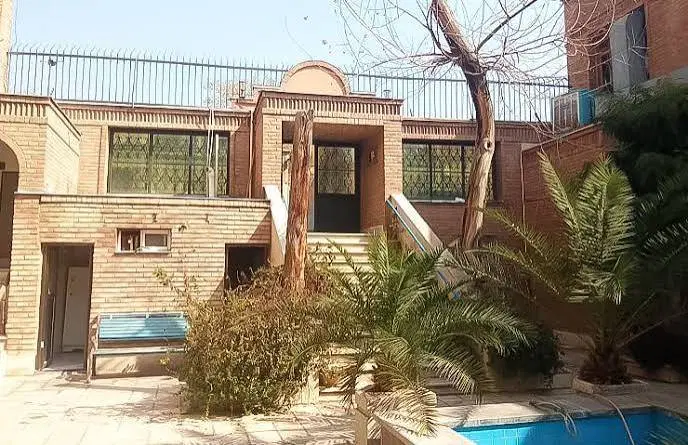 ویلایی شاخه اصلی 220 متر