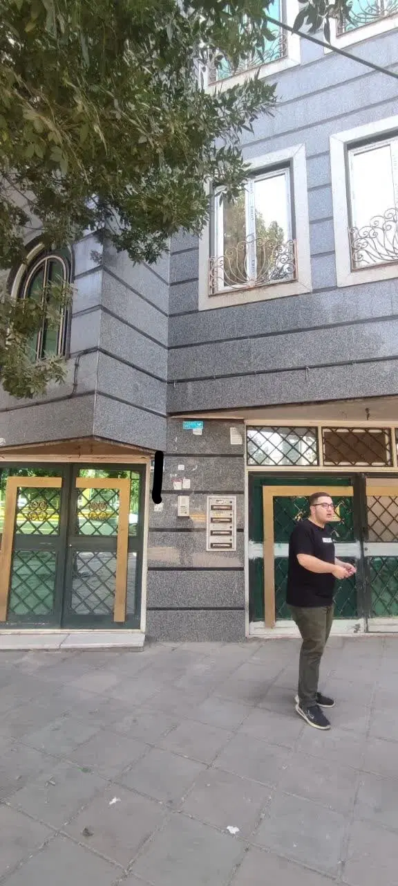 ۶۵ متر خوش نقشه دارای پارکینگ