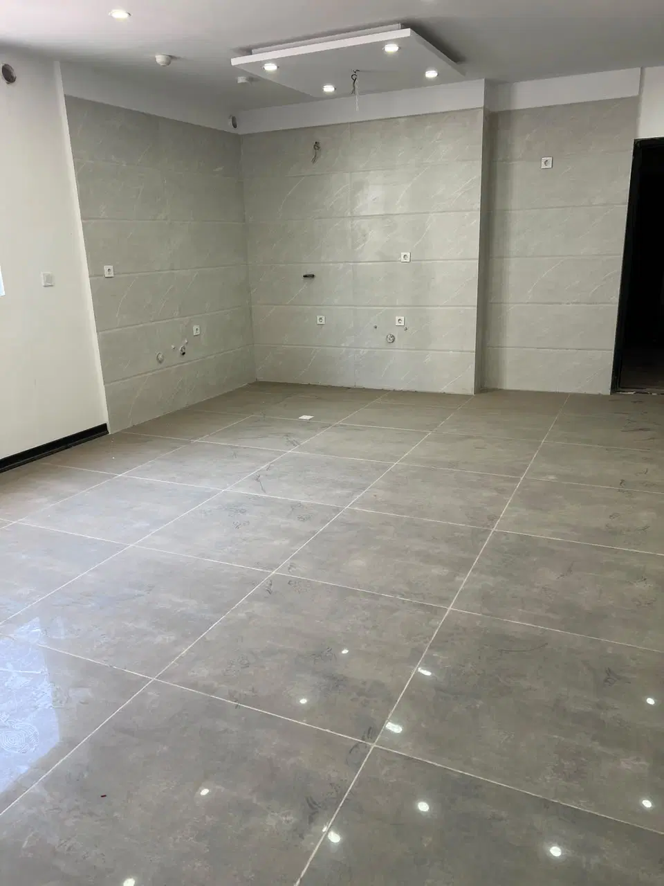 فروش اپارتمان ۸۵ متری دو خوابه فاز یک شخصی ساز
