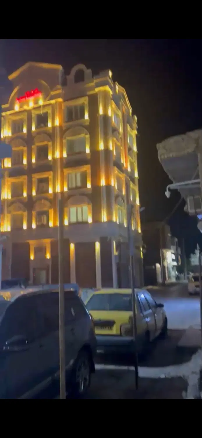 زمین با مجوز ساخت خیابان گمرک