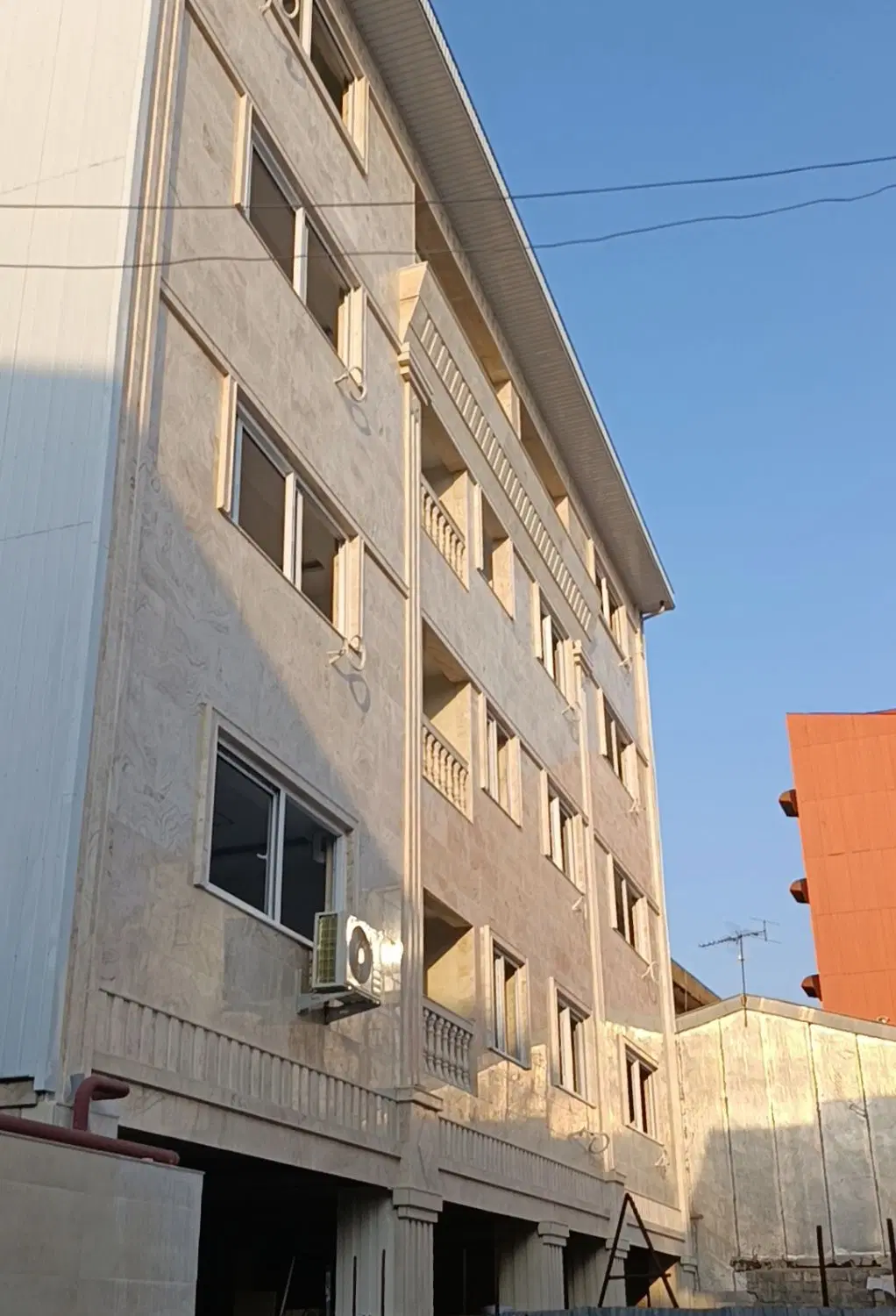 فرصت استثنایی خریدوسرمایه گذاری دربندرزیبای انزلی