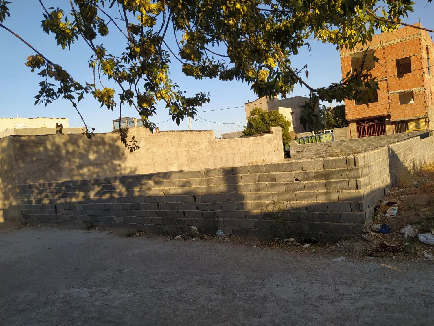زمین مسکونی فروشی