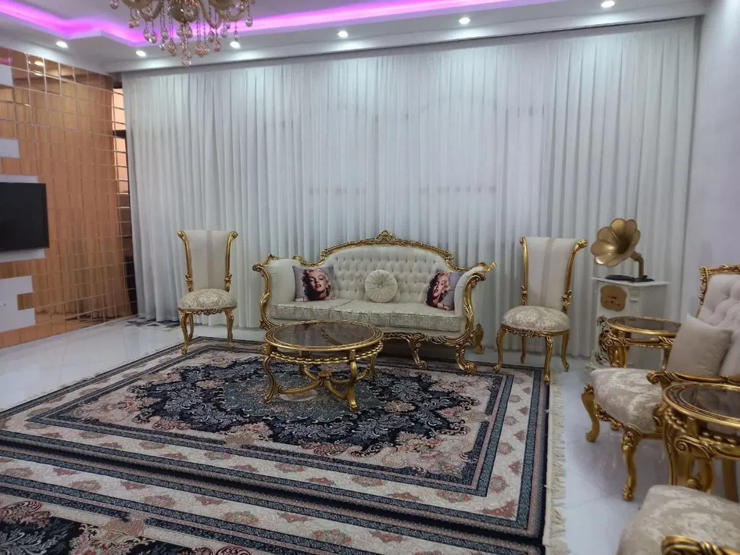 آپارتمان حدودا ۸۵ متر دوخواب واقع مهرآباد عبادت